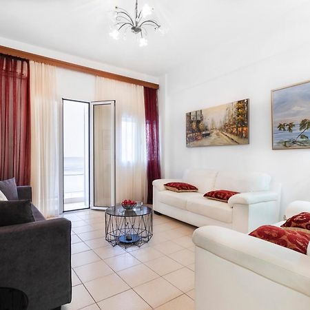 Local Apt Near City Lights 1 Apartment Heraklion  ภายนอก รูปภาพ